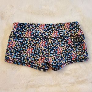 FELO Active Multi Color Daisy Print Shorts Size Large